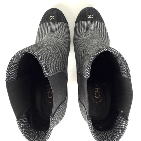 Authentic CHANEL Black Silver Tweed CC Logo Ankle Booties Boots 40 9.5 - Picture 8 of 13